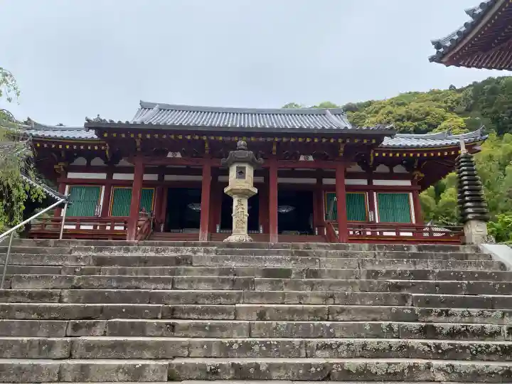 矢田寺観音堂の{uncategorized: "未分類", other: "その他", undefined: "問題あり", building: "その他建物", grave: "お墓", sacred_gate: "鳥居", guardian: "狛犬", statue: "像", buddha: "仏像", history: "歴史", nature: "自然", garden: "庭園", animal: "動物", pagoda: "塔", temizu: "手水舎", mountain_gate: "山門・神門", sanctuary: "本殿・本堂", subordinate: "末社・摂社", art: "芸術", scenery: "景色", jizo: "地蔵", ema: "絵馬", goshuin: "御朱印", omikuji: "おみくじ", items: "授与品その他", amulet: "お守り", goshuincho: "御朱印帳", eats: "食事", festival: "お祭り", votive_dance: "神楽", shichigosan: "七五三参", wedding: "結婚式", experience: "体験その他", initially: "初詣", around: "周辺", anti_infection: "感染症対策"}