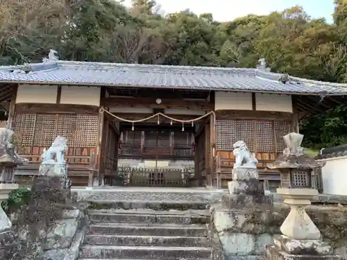 若宮八幡宮の本殿・本堂