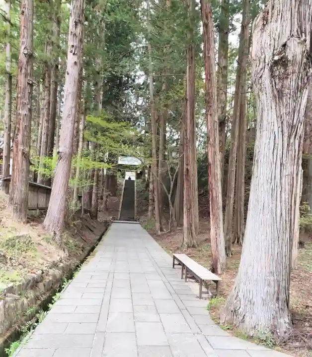 安楽寺の{uncategorized: "未分類", other: "その他", undefined: "問題あり", building: "その他建物", grave: "お墓", sacred_gate: "鳥居", guardian: "狛犬", statue: "像", buddha: "仏像", history: "歴史", nature: "自然", garden: "庭園", animal: "動物", pagoda: "塔", temizu: "手水舎", mountain_gate: "山門・神門", sanctuary: "本殿・本堂", subordinate: "末社・摂社", art: "芸術", scenery: "景色", jizo: "地蔵", ema: "絵馬", goshuin: "御朱印", omikuji: "おみくじ", items: "授与品その他", amulet: "お守り", goshuincho: "御朱印帳", eats: "食事", festival: "お祭り", votive_dance: "神楽", shichigosan: "七五三参", wedding: "結婚式", experience: "体験その他", initially: "初詣", around: "周辺", anti_infection: "感染症対策"}
