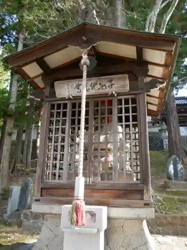 頼岳寺の末社