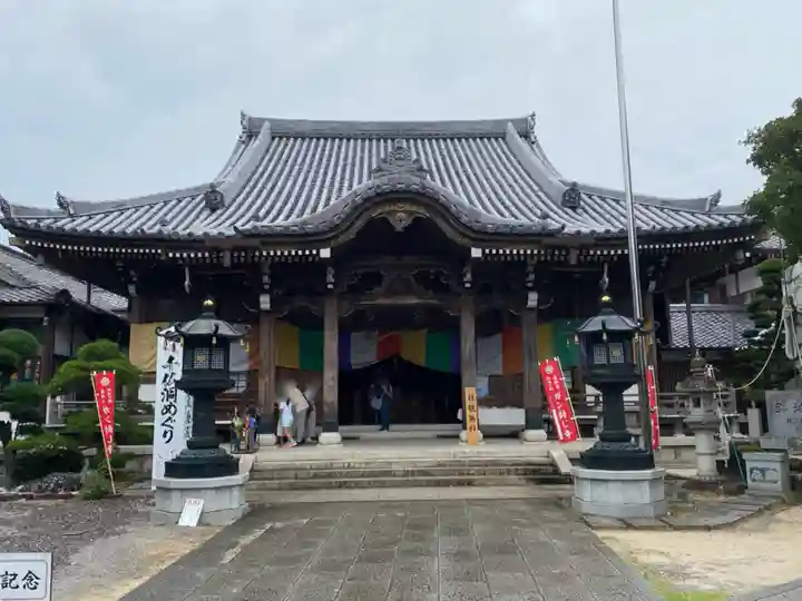 無量寺の本殿・本堂
