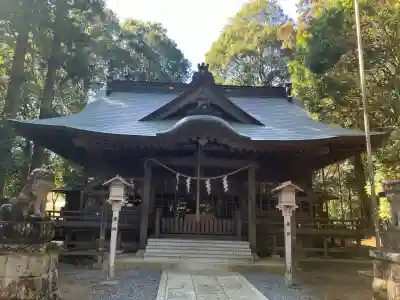 鴨鳥五所神社の{uncategorized: "未分類", other: "その他", undefined: "問題あり", building: "その他建物", grave: "お墓", sacred_gate: "鳥居", guardian: "狛犬", statue: "像", buddha: "仏像", history: "歴史", nature: "自然", garden: "庭園", animal: "動物", pagoda: "塔", temizu: "手水舎", mountain_gate: "山門・神門", sanctuary: "本殿・本堂", subordinate: "末社・摂社", art: "芸術", scenery: "景色", jizo: "地蔵", ema: "絵馬", goshuin: "御朱印", omikuji: "おみくじ", items: "授与品その他", amulet: "お守り", goshuincho: "御朱印帳", eats: "食事", festival: "お祭り", votive_dance: "神楽", shichigosan: "七五三参", wedding: "結婚式", experience: "体験その他", initially: "初詣", around: "周辺", anti_infection: "感染症対策"}
