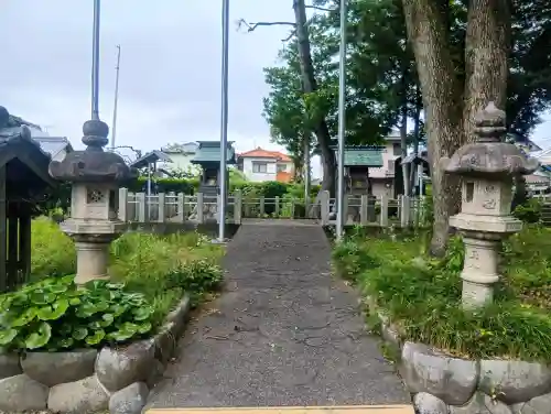 高桑八幡神社の{uncategorized: "未分類", other: "その他", undefined: "問題あり", building: "その他建物", grave: "お墓", sacred_gate: "鳥居", guardian: "狛犬", statue: "像", buddha: "仏像", history: "歴史", nature: "自然", garden: "庭園", animal: "動物", pagoda: "塔", temizu: "手水舎", mountain_gate: "山門・神門", sanctuary: "本殿・本堂", subordinate: "末社・摂社", art: "芸術", scenery: "景色", jizo: "地蔵", ema: "絵馬", goshuin: "御朱印", omikuji: "おみくじ", items: "授与品その他", amulet: "お守り", goshuincho: "御朱印帳", eats: "食事", festival: "お祭り", votive_dance: "神楽", shichigosan: "七五三参", wedding: "結婚式", experience: "体験その他", initially: "初詣", around: "周辺", anti_infection: "感染症対策"}