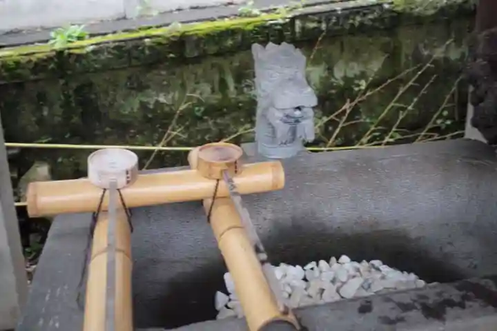 吹上稲荷神社の手水舎