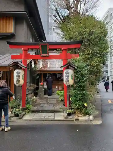 五十稲荷神社(栄寿稲荷神社)の鳥居