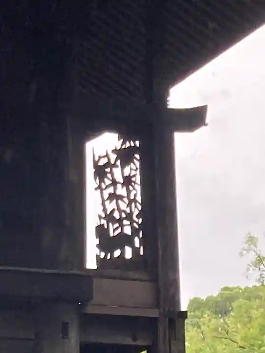 泊神社の本殿・本堂