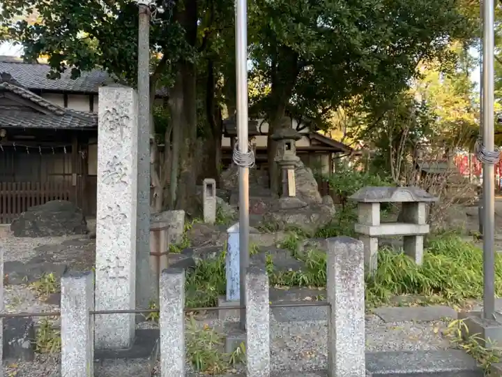 六所社(下飯田)のその他建物