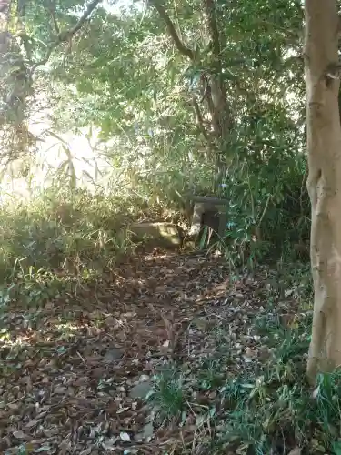淡洲神社（太郎丸）の{uncategorized: "未分類", other: "その他", undefined: "問題あり", building: "その他建物", grave: "お墓", sacred_gate: "鳥居", guardian: "狛犬", statue: "像", buddha: "仏像", history: "歴史", nature: "自然", garden: "庭園", animal: "動物", pagoda: "塔", temizu: "手水舎", mountain_gate: "山門・神門", sanctuary: "本殿・本堂", subordinate: "末社・摂社", art: "芸術", scenery: "景色", jizo: "地蔵", ema: "絵馬", goshuin: "御朱印", omikuji: "おみくじ", items: "授与品その他", amulet: "お守り", goshuincho: "御朱印帳", eats: "食事", festival: "お祭り", votive_dance: "神楽", shichigosan: "七五三参", wedding: "結婚式", experience: "体験その他", initially: "初詣", around: "周辺", anti_infection: "感染症対策"}