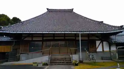 名號山 専唱院の本殿・本堂