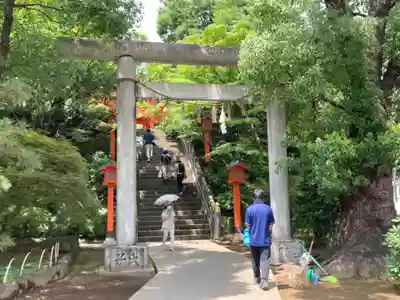 穴八幡宮の鳥居