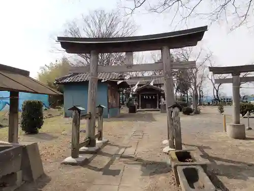 阿保神社の鳥居