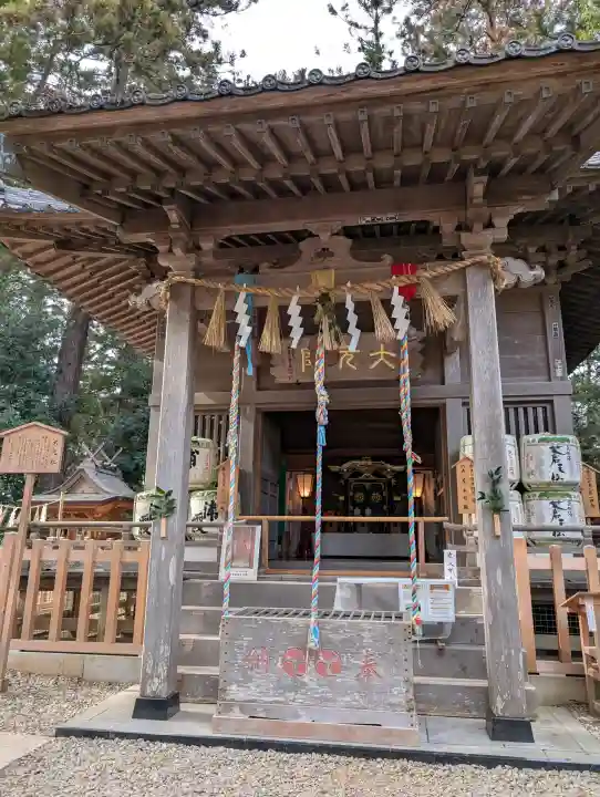 大崎八幡宮の{uncategorized: "未分類", other: "その他", undefined: "問題あり", building: "その他建物", grave: "お墓", sacred_gate: "鳥居", guardian: "狛犬", statue: "像", buddha: "仏像", history: "歴史", nature: "自然", garden: "庭園", animal: "動物", pagoda: "塔", temizu: "手水舎", mountain_gate: "山門・神門", sanctuary: "本殿・本堂", subordinate: "末社・摂社", art: "芸術", scenery: "景色", jizo: "地蔵", ema: "絵馬", goshuin: "御朱印", omikuji: "おみくじ", items: "授与品その他", amulet: "お守り", goshuincho: "御朱印帳", eats: "食事", festival: "お祭り", votive_dance: "神楽", shichigosan: "七五三参", wedding: "結婚式", experience: "体験その他", initially: "初詣", around: "周辺", anti_infection: "感染症対策"}
