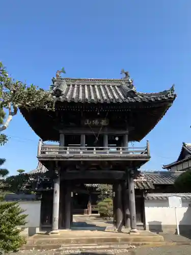 円通寺の山門