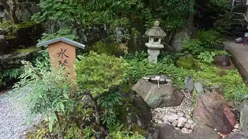 本経寺の庭園