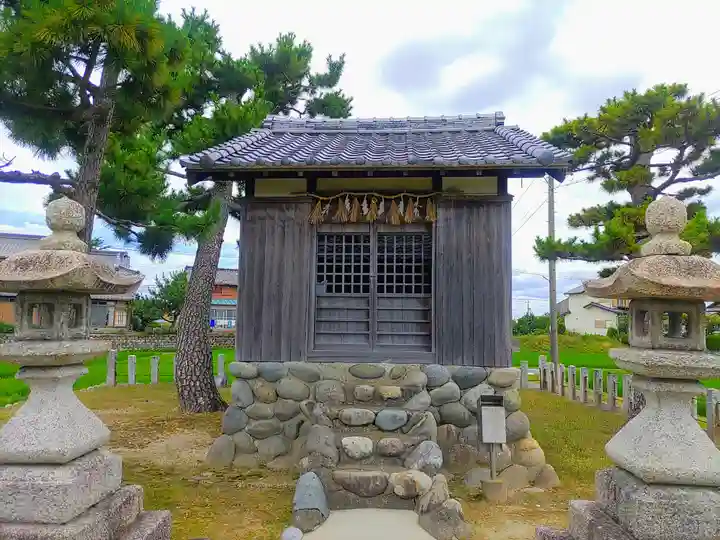 津島社の本殿・本堂