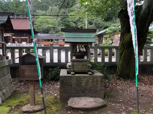 手力雄神社の末社