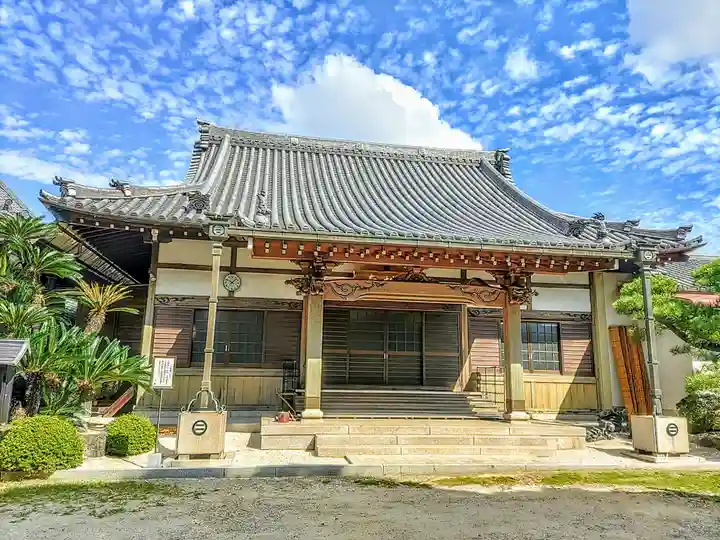 泉柳寺の本殿・本堂