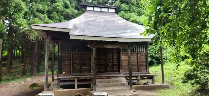 両所神社の本殿