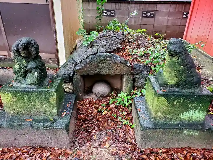 田中稲荷神社の狛犬