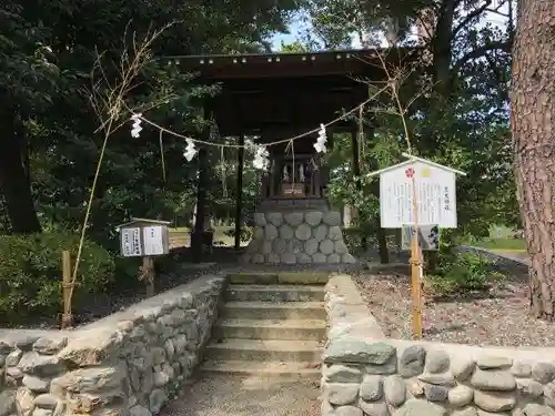 草薙神社の末社