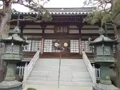 徳蔵寺の本殿