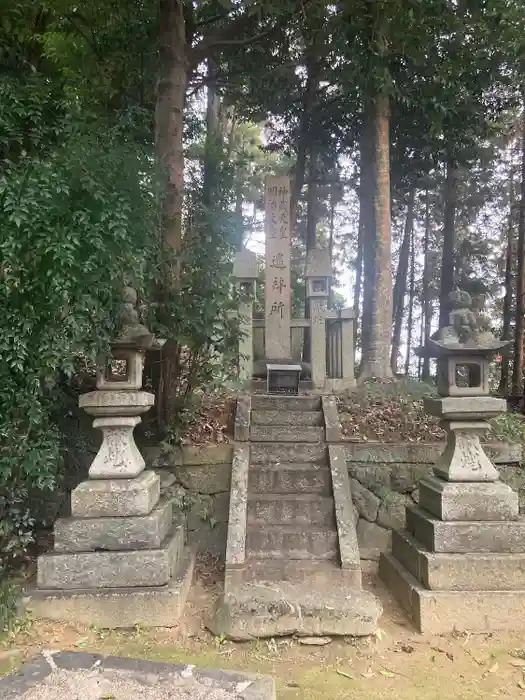 高皇産霊神社の建物その他