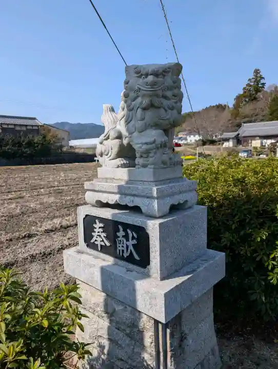 立志神社の{uncategorized: "未分類", other: "その他", undefined: "問題あり", building: "その他建物", grave: "お墓", sacred_gate: "鳥居", guardian: "狛犬", statue: "像", buddha: "仏像", history: "歴史", nature: "自然", garden: "庭園", animal: "動物", pagoda: "塔", temizu: "手水舎", mountain_gate: "山門・神門", sanctuary: "本殿・本堂", subordinate: "末社・摂社", art: "芸術", scenery: "景色", jizo: "地蔵", ema: "絵馬", goshuin: "御朱印", omikuji: "おみくじ", items: "授与品その他", amulet: "お守り", goshuincho: "御朱印帳", eats: "食事", festival: "お祭り", votive_dance: "神楽", shichigosan: "七五三参", wedding: "結婚式", experience: "体験その他", initially: "初詣", around: "周辺", anti_infection: "感染症対策"}