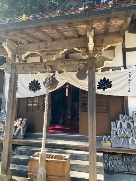 神力坊の本殿・本堂