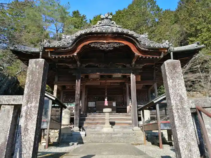 法華寺の本殿・本堂