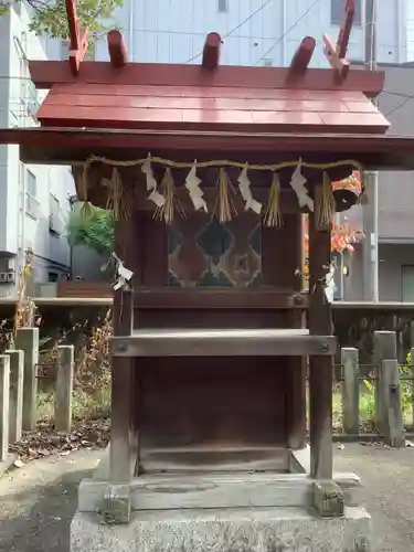 闇之森八幡社の末社・摂社