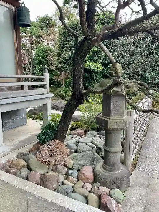 浄桂院の{uncategorized: "未分類", other: "その他", undefined: "問題あり", building: "その他建物", grave: "お墓", sacred_gate: "鳥居", guardian: "狛犬", statue: "像", buddha: "仏像", history: "歴史", nature: "自然", garden: "庭園", animal: "動物", pagoda: "塔", temizu: "手水舎", mountain_gate: "山門・神門", sanctuary: "本殿・本堂", subordinate: "末社・摂社", art: "芸術", scenery: "景色", jizo: "地蔵", ema: "絵馬", goshuin: "御朱印", omikuji: "おみくじ", items: "授与品その他", amulet: "お守り", goshuincho: "御朱印帳", eats: "食事", festival: "お祭り", votive_dance: "神楽", shichigosan: "七五三参", wedding: "結婚式", experience: "体験その他", initially: "初詣", around: "周辺", anti_infection: "感染症対策"}