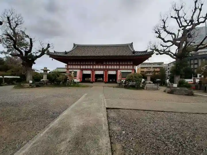 愛染堂勝鬘院の本殿・本堂