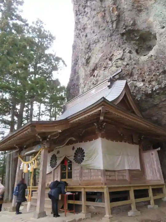 中之嶽神社の本殿・本堂