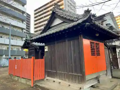楢姫稲荷神社の{uncategorized: "未分類", other: "その他", undefined: "問題あり", building: "その他建物", grave: "お墓", sacred_gate: "鳥居", guardian: "狛犬", statue: "像", buddha: "仏像", history: "歴史", nature: "自然", garden: "庭園", animal: "動物", pagoda: "塔", temizu: "手水舎", mountain_gate: "山門・神門", sanctuary: "本殿・本堂", subordinate: "末社・摂社", art: "芸術", scenery: "景色", jizo: "地蔵", ema: "絵馬", goshuin: "御朱印", omikuji: "おみくじ", items: "授与品その他", amulet: "お守り", goshuincho: "御朱印帳", eats: "食事", festival: "お祭り", votive_dance: "神楽", shichigosan: "七五三参", wedding: "結婚式", experience: "体験その他", initially: "初詣", around: "周辺", anti_infection: "感染症対策"}