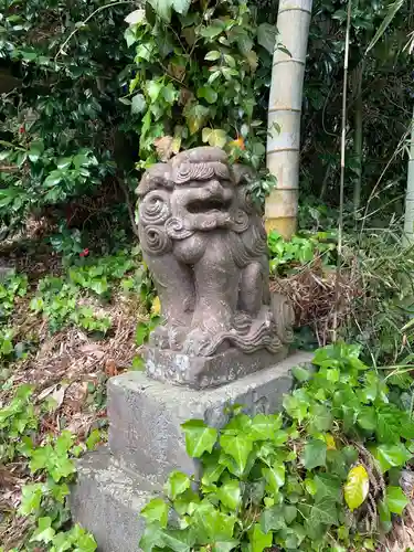 八幡神社の狛犬