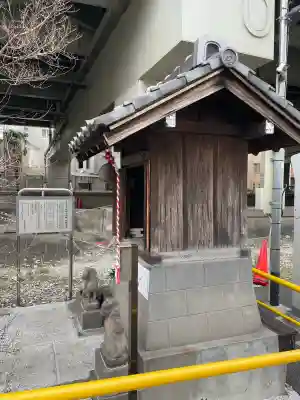 通元院（瘡守稲荷）の{uncategorized: "未分類", other: "その他", undefined: "問題あり", building: "その他建物", grave: "お墓", sacred_gate: "鳥居", guardian: "狛犬", statue: "像", buddha: "仏像", history: "歴史", nature: "自然", garden: "庭園", animal: "動物", pagoda: "塔", temizu: "手水舎", mountain_gate: "山門・神門", sanctuary: "本殿・本堂", subordinate: "末社・摂社", art: "芸術", scenery: "景色", jizo: "地蔵", ema: "絵馬", goshuin: "御朱印", omikuji: "おみくじ", items: "授与品その他", amulet: "お守り", goshuincho: "御朱印帳", eats: "食事", festival: "お祭り", votive_dance: "神楽", shichigosan: "七五三参", wedding: "結婚式", experience: "体験その他", initially: "初詣", around: "周辺", anti_infection: "感染症対策"}