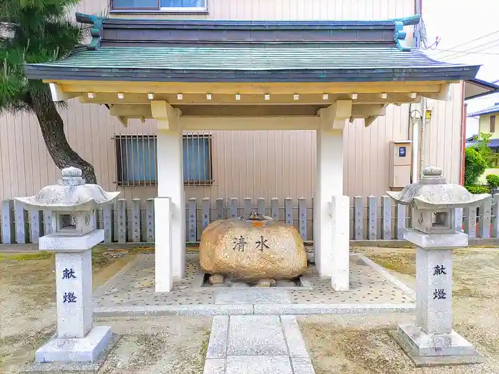 熱田社(西福田3)の手水舎