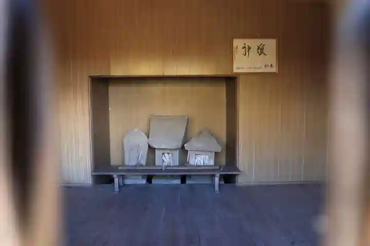 養蚕神社の本殿・本堂