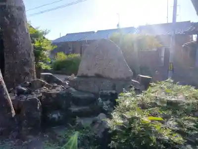 九所神社の{uncategorized: "未分類", other: "その他", undefined: "問題あり", building: "その他建物", grave: "お墓", sacred_gate: "鳥居", guardian: "狛犬", statue: "像", buddha: "仏像", history: "歴史", nature: "自然", garden: "庭園", animal: "動物", pagoda: "塔", temizu: "手水舎", mountain_gate: "山門・神門", sanctuary: "本殿・本堂", subordinate: "末社・摂社", art: "芸術", scenery: "景色", jizo: "地蔵", ema: "絵馬", goshuin: "御朱印", omikuji: "おみくじ", items: "授与品その他", amulet: "お守り", goshuincho: "御朱印帳", eats: "食事", festival: "お祭り", votive_dance: "神楽", shichigosan: "七五三参", wedding: "結婚式", experience: "体験その他", initially: "初詣", around: "周辺", anti_infection: "感染症対策"}