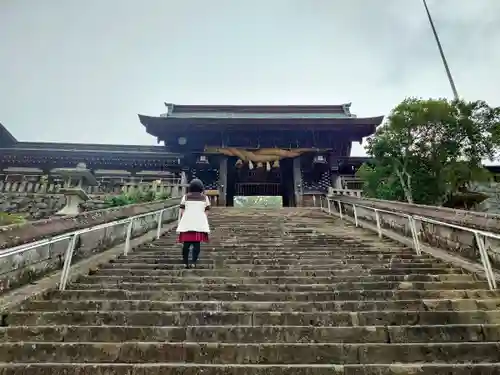 鎮西大社諏訪神社の山門