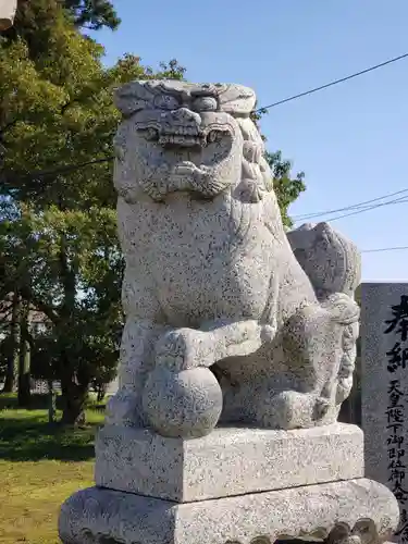 月山八幡宮の狛犬