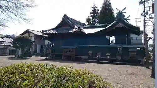 諏訪神社の本殿・本堂