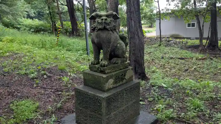 稲荷神社の狛犬