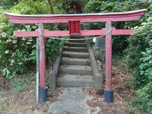 但馬稲荷神社の鳥居