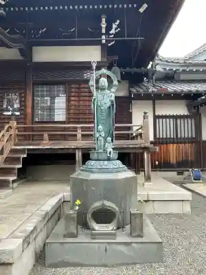 金藏院の{uncategorized: "未分類", other: "その他", undefined: "問題あり", building: "その他建物", grave: "お墓", sacred_gate: "鳥居", guardian: "狛犬", statue: "像", buddha: "仏像", history: "歴史", nature: "自然", garden: "庭園", animal: "動物", pagoda: "塔", temizu: "手水舎", mountain_gate: "山門・神門", sanctuary: "本殿・本堂", subordinate: "末社・摂社", art: "芸術", scenery: "景色", jizo: "地蔵", ema: "絵馬", goshuin: "御朱印", omikuji: "おみくじ", items: "授与品その他", amulet: "お守り", goshuincho: "御朱印帳", eats: "食事", festival: "お祭り", votive_dance: "神楽", shichigosan: "七五三参", wedding: "結婚式", experience: "体験その他", initially: "初詣", around: "周辺", anti_infection: "感染症対策"}