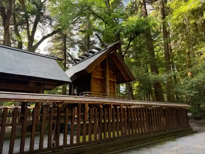 天岩戸神社の{uncategorized: "未分類", other: "その他", undefined: "問題あり", building: "その他建物", grave: "お墓", sacred_gate: "鳥居", guardian: "狛犬", statue: "像", buddha: "仏像", history: "歴史", nature: "自然", garden: "庭園", animal: "動物", pagoda: "塔", temizu: "手水舎", mountain_gate: "山門・神門", sanctuary: "本殿・本堂", subordinate: "末社・摂社", art: "芸術", scenery: "景色", jizo: "地蔵", ema: "絵馬", goshuin: "御朱印", omikuji: "おみくじ", items: "授与品その他", amulet: "お守り", goshuincho: "御朱印帳", eats: "食事", festival: "お祭り", votive_dance: "神楽", shichigosan: "七五三参", wedding: "結婚式", experience: "体験その他", initially: "初詣", around: "周辺", anti_infection: "感染症対策"}