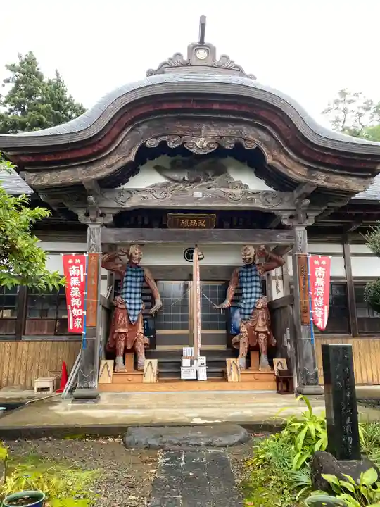 龍頭寺の本殿・本堂