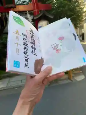 五十稲荷神社(栄寿稲荷神社)の{uncategorized: "未分類", other: "その他", undefined: "問題あり", building: "その他建物", grave: "お墓", sacred_gate: "鳥居", guardian: "狛犬", statue: "像", buddha: "仏像", history: "歴史", nature: "自然", garden: "庭園", animal: "動物", pagoda: "塔", temizu: "手水舎", mountain_gate: "山門・神門", sanctuary: "本殿・本堂", subordinate: "末社・摂社", art: "芸術", scenery: "景色", jizo: "地蔵", ema: "絵馬", goshuin: "御朱印", omikuji: "おみくじ", items: "授与品その他", amulet: "お守り", goshuincho: "御朱印帳", eats: "食事", festival: "お祭り", votive_dance: "神楽", shichigosan: "七五三参", wedding: "結婚式", experience: "体験その他", initially: "初詣", around: "周辺", anti_infection: "感染症対策"}