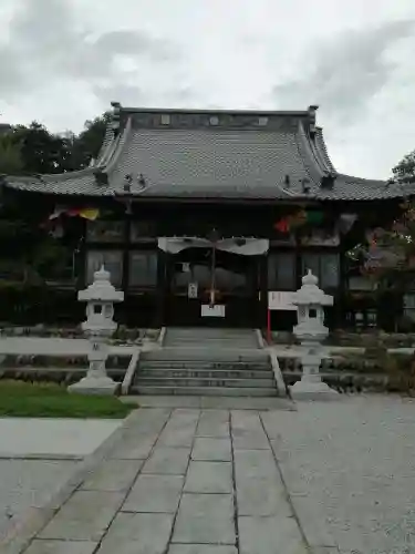 埼玉厄除け開運大師・龍泉寺（切り絵御朱印発祥の寺）の本殿