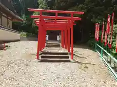 白山神社の末社